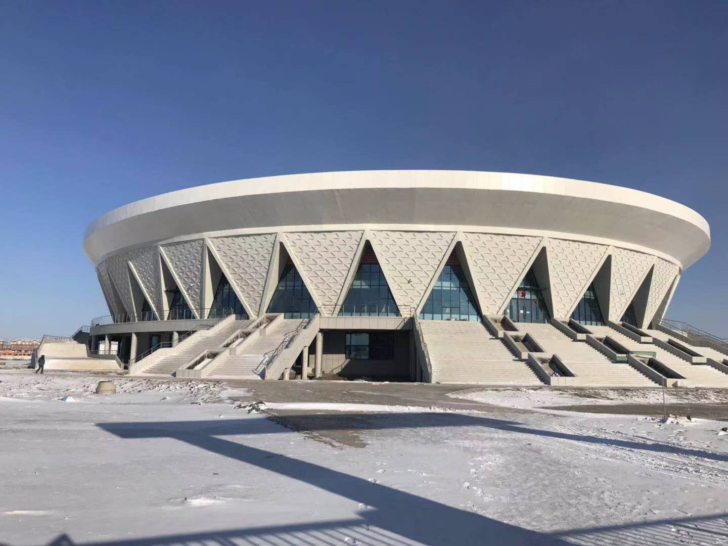 内蒙古牙克石市新区体育馆